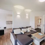 Apartman Sarah *