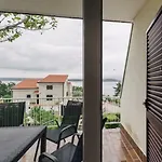 Apartman Sarah *