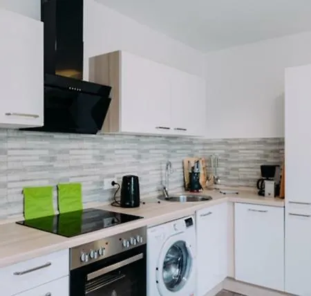 Apartman Sarah *