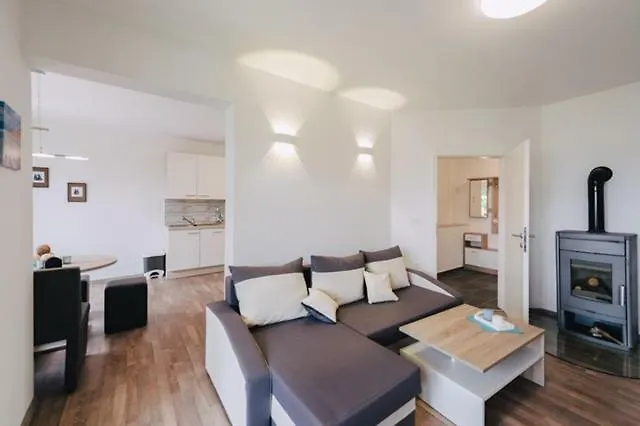 Διαμέρισμα Sarah *