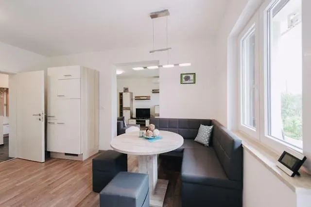 Sarah Διαμέρισμα *